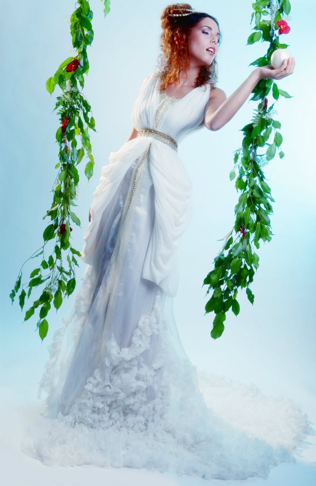 Caftan marocain moderne pour henna et soirée du mariage