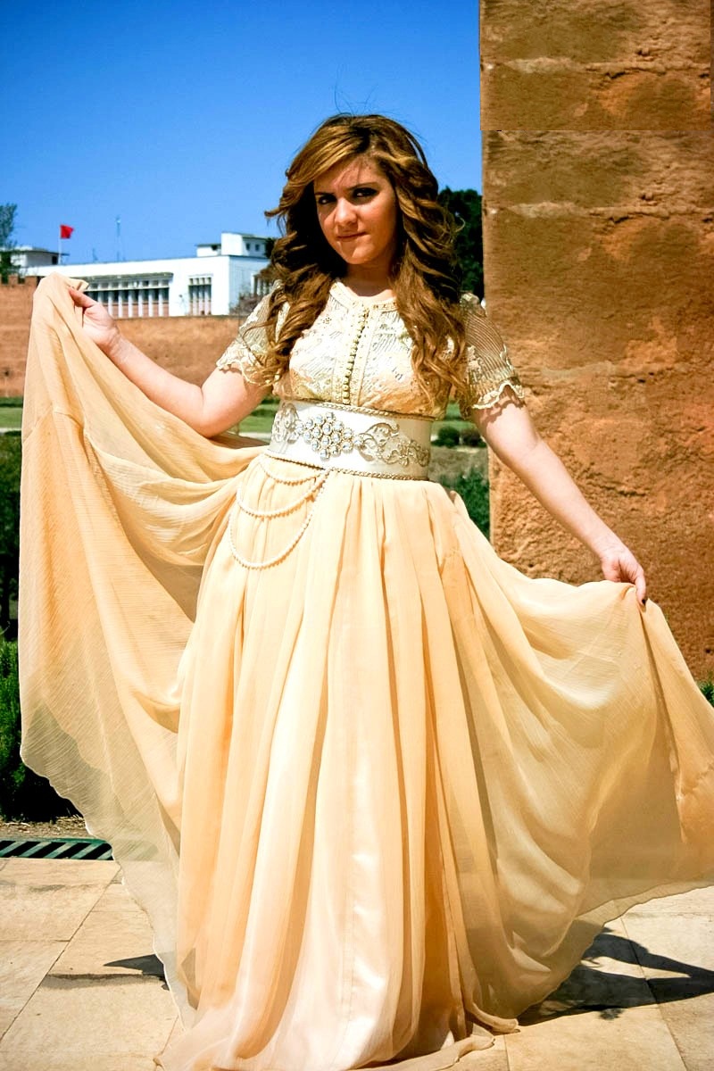 Vente de caftan marocain de haute couture à paris